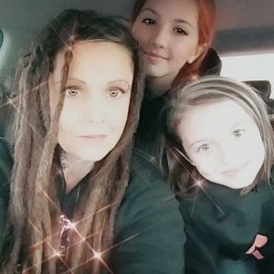 Meet your Posher, Dina